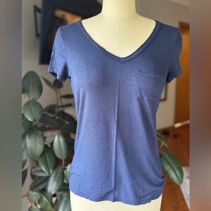 Rock & Republic V-Neck Short Sleeve Top